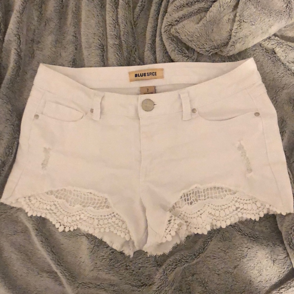Blue spice white shorts with lace